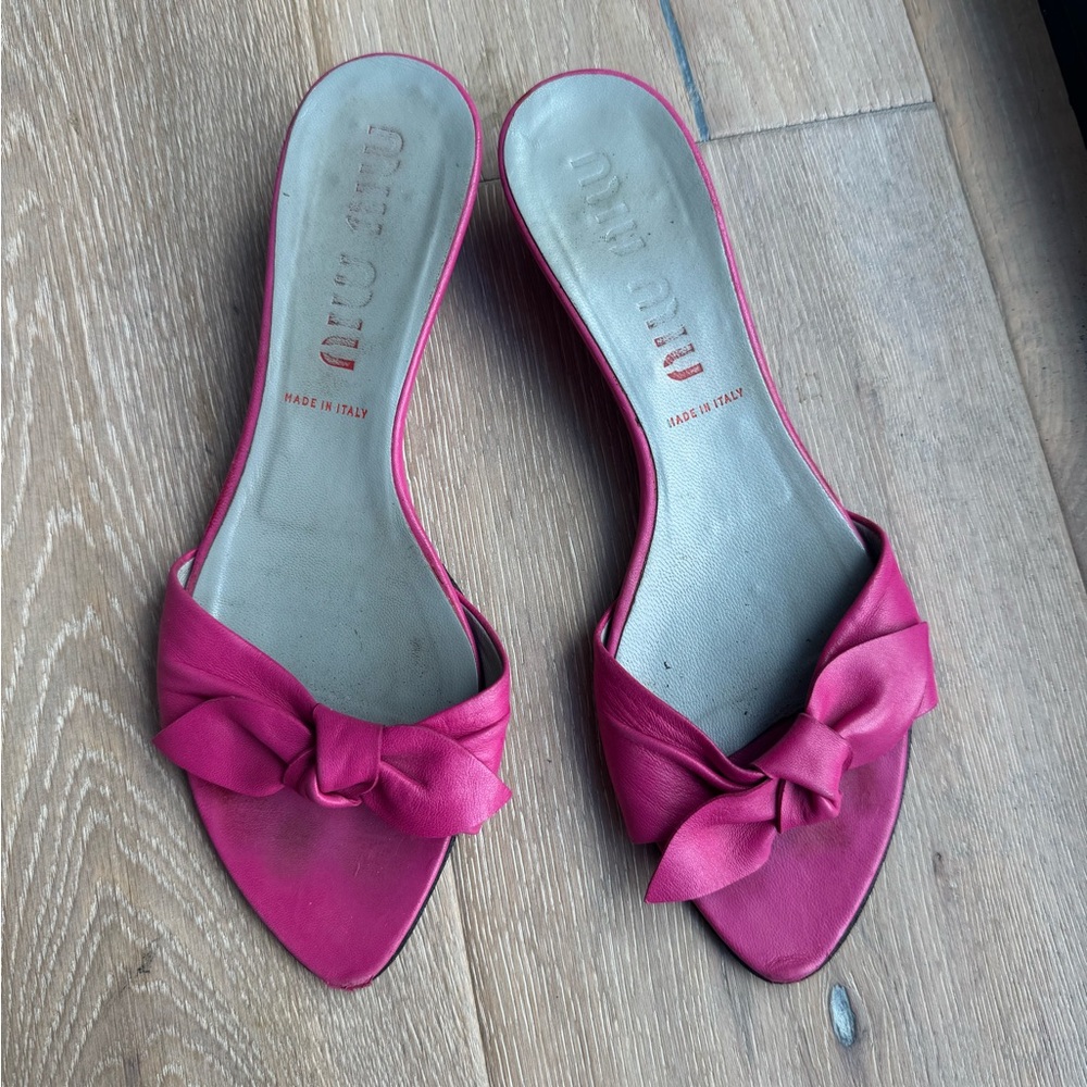 Miu Miu Pink Women's Slide Sandals with kitten wedge and bow detail sz 37.5